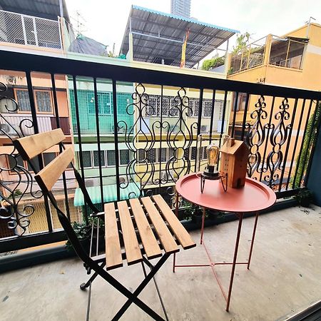 Meemaw'S House Hostel Bangkok Exterior photo