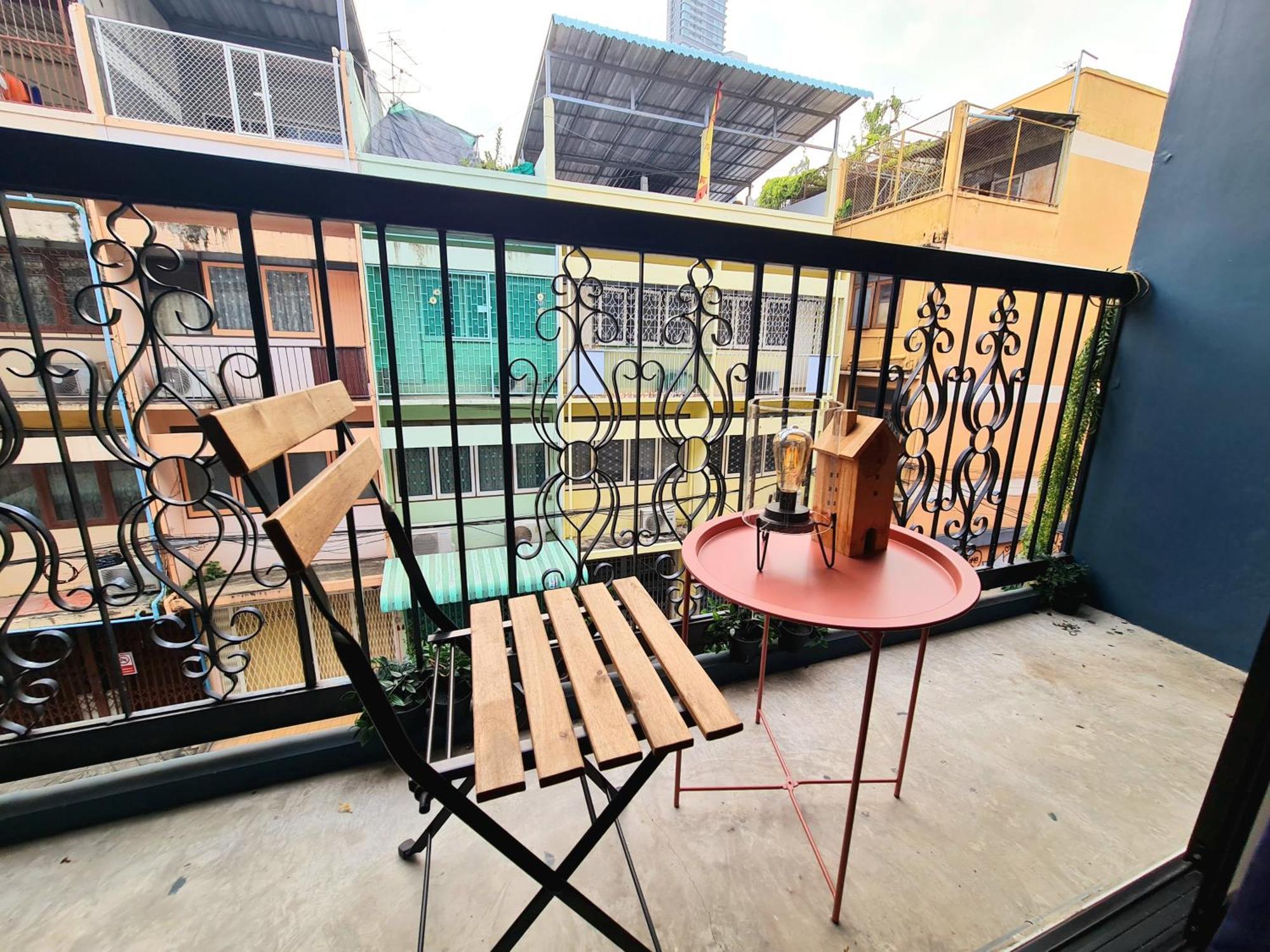 Meemaw'S House Hostel Bangkok Exterior photo